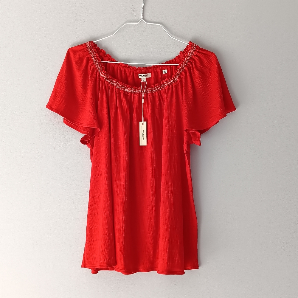 Max Studio Textured Short Sleeve Peasant Blouse T-Shirt Lava Red White Size 1X